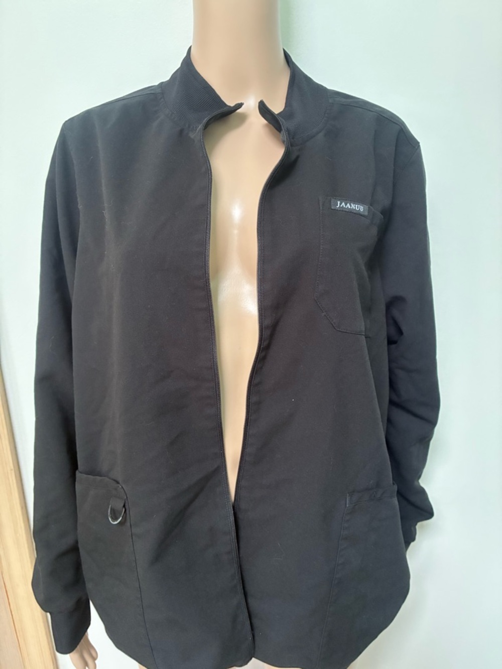 Jaanuu Black Zip-Front Scrub Jacket